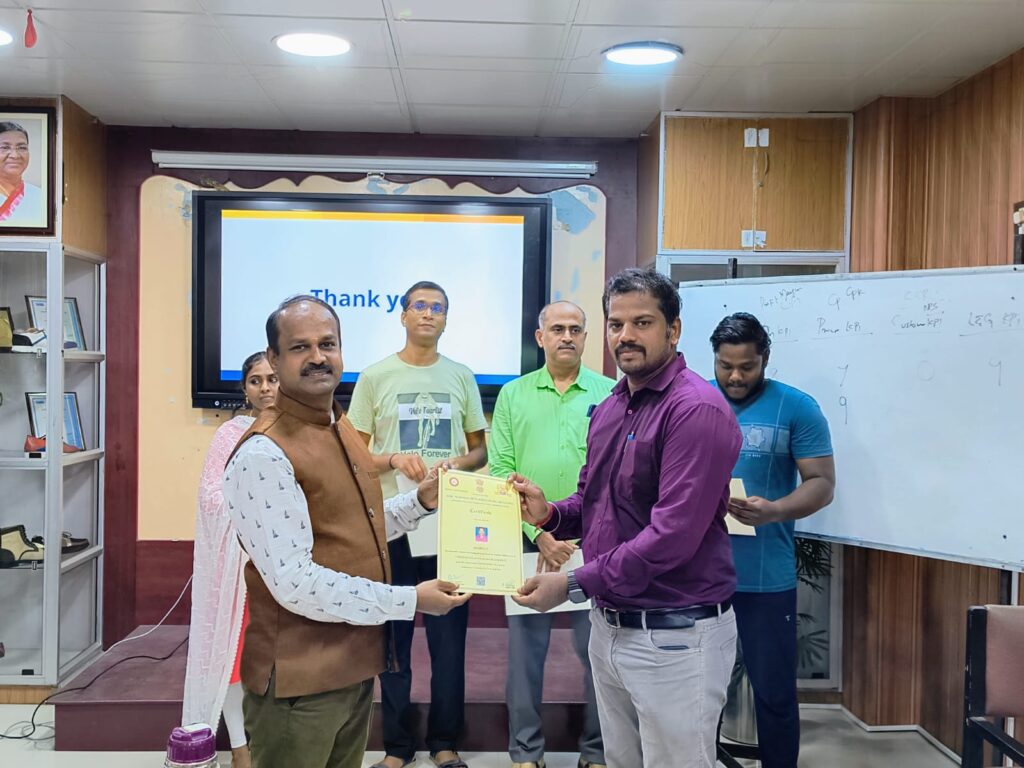 Dr. Gopal Sivakumar Awards Lean Six Sigma Black Belt and Green Belt Certificates at MSME, Campus Guindy